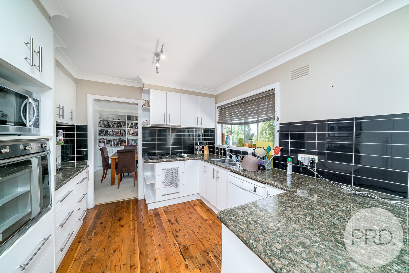 16 James Street KOORINGAL 4