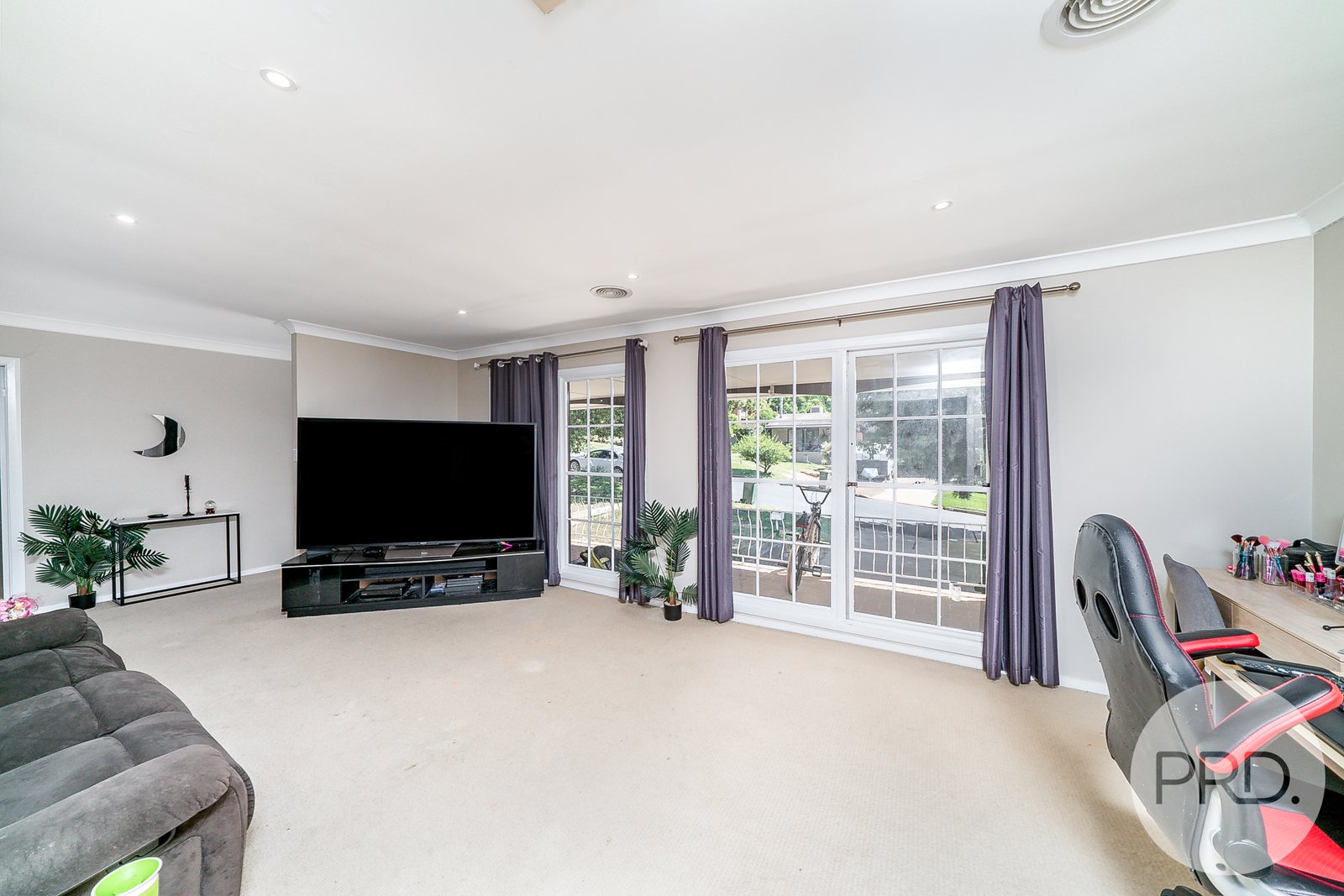 16 James Street KOORINGAL 7