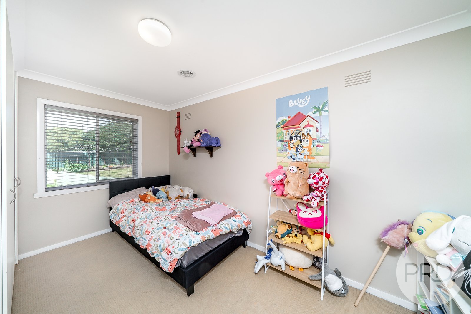 16 James Street KOORINGAL 9