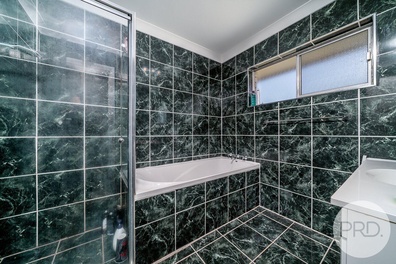 16 James Street KOORINGAL 11