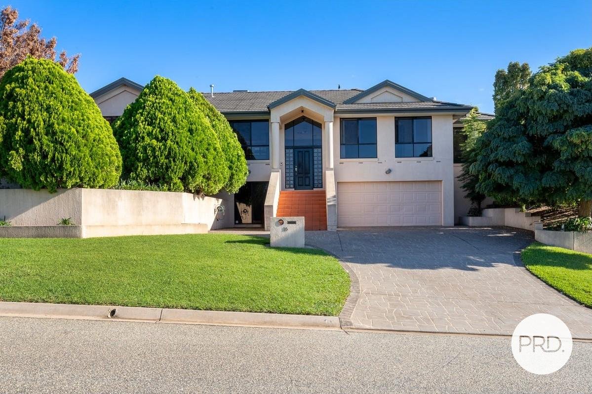 16 Janette Court LAVINGTON 1