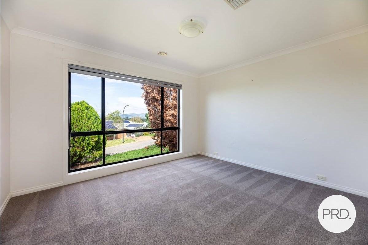 16 Janette Court LAVINGTON 12