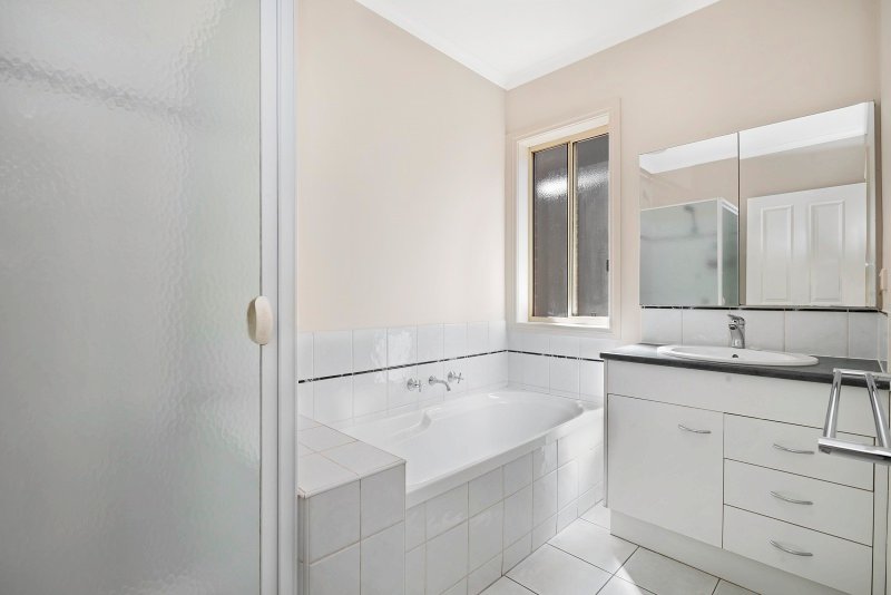 16 Jeffrey Avenue FLORA HILL 5