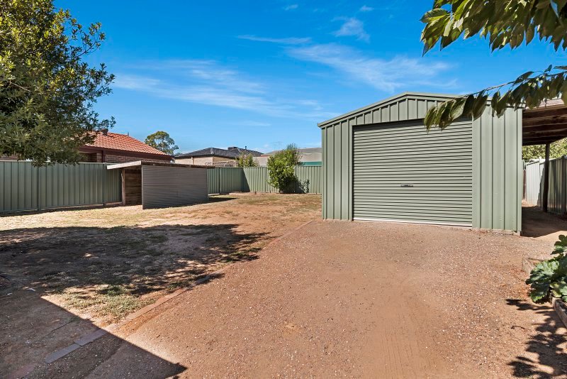 16 Jeffrey Avenue FLORA HILL 7