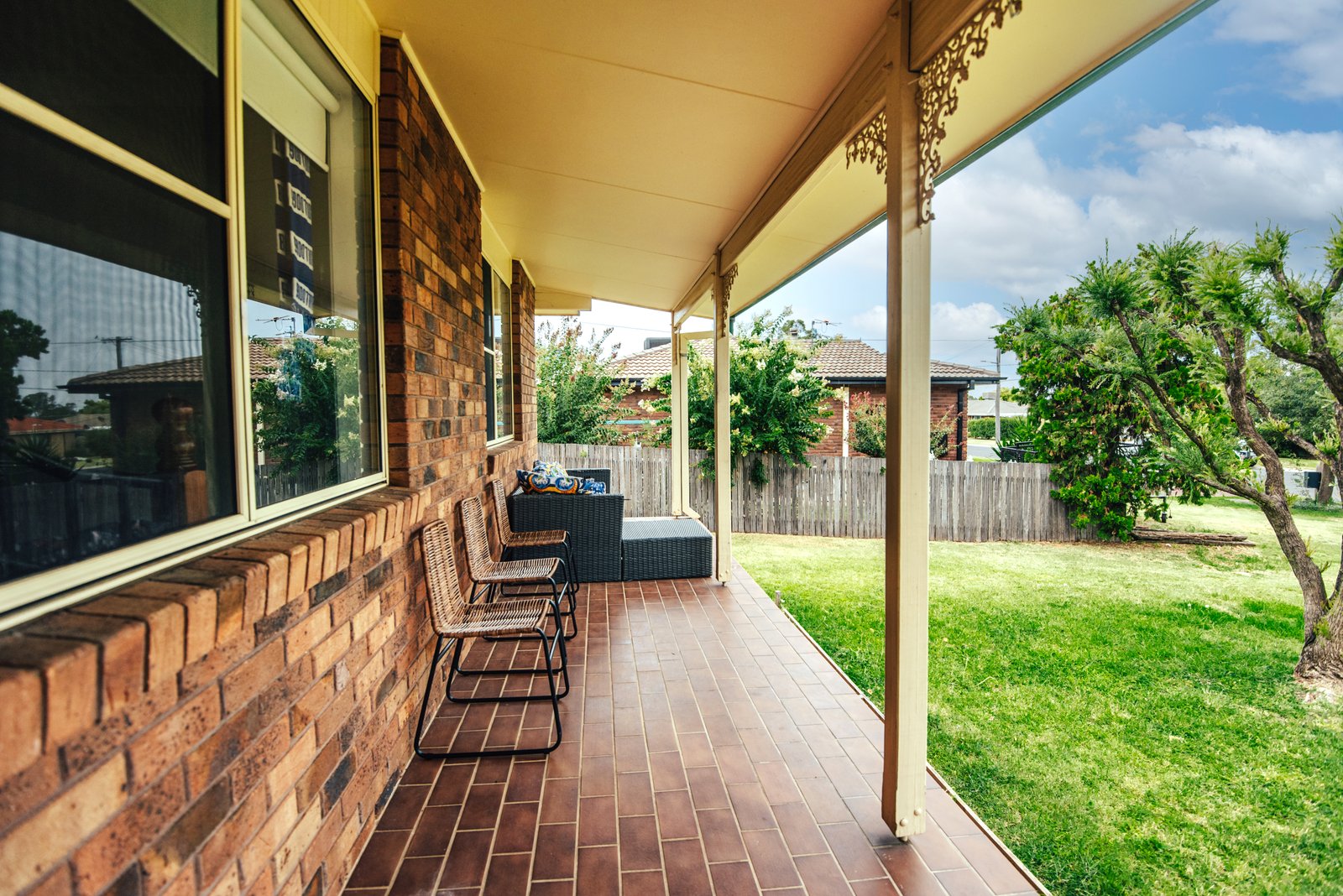 16 Jemmy Place TAMWORTH 3