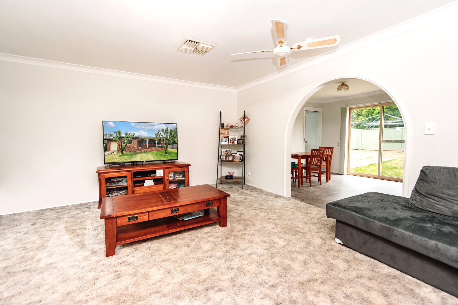 16 Jemmy Place TAMWORTH 5