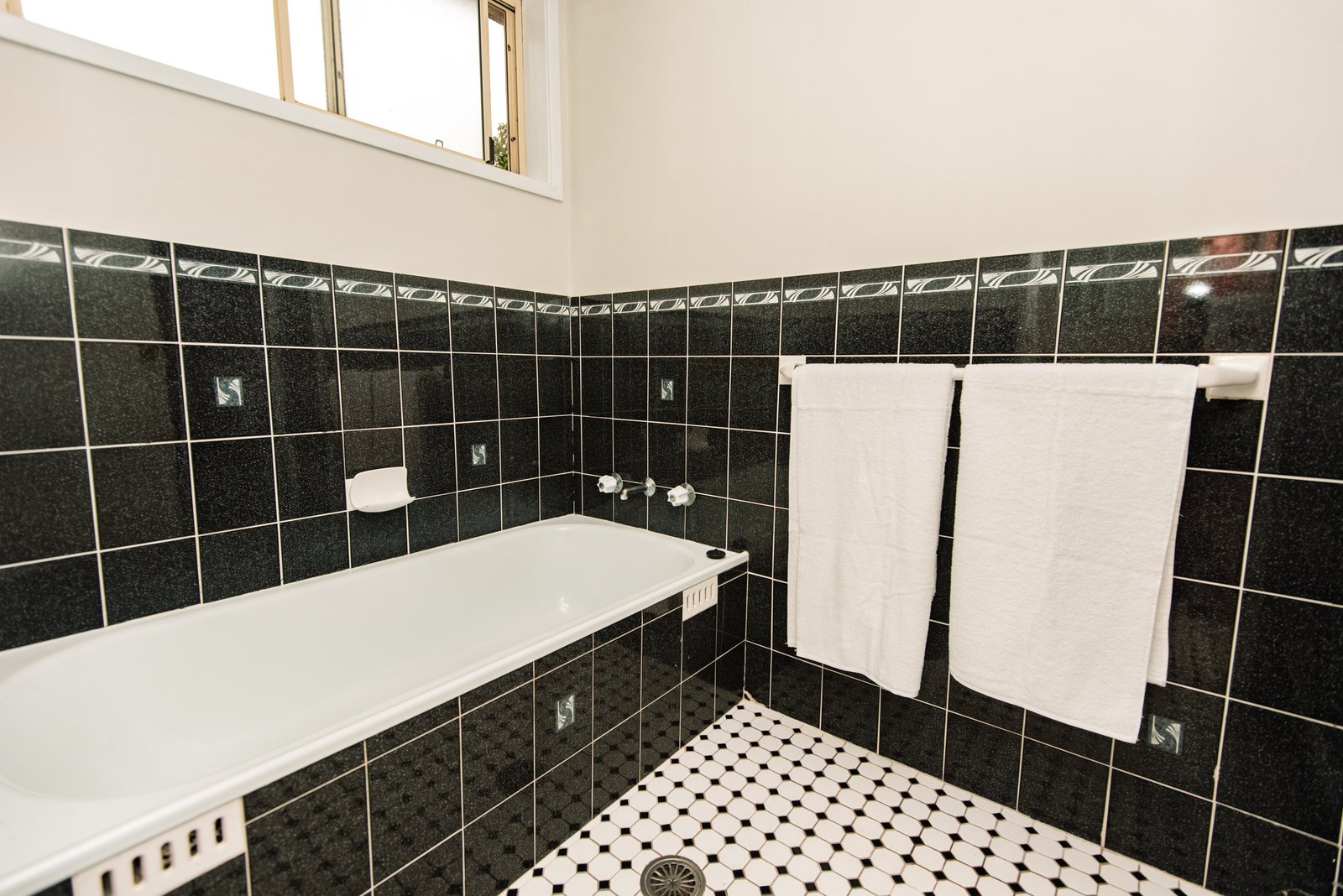 16 Jemmy Place TAMWORTH 11
