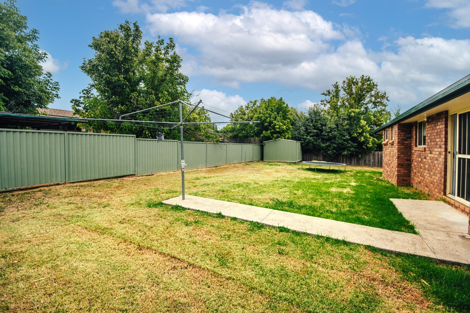 16 Jemmy Place TAMWORTH 14