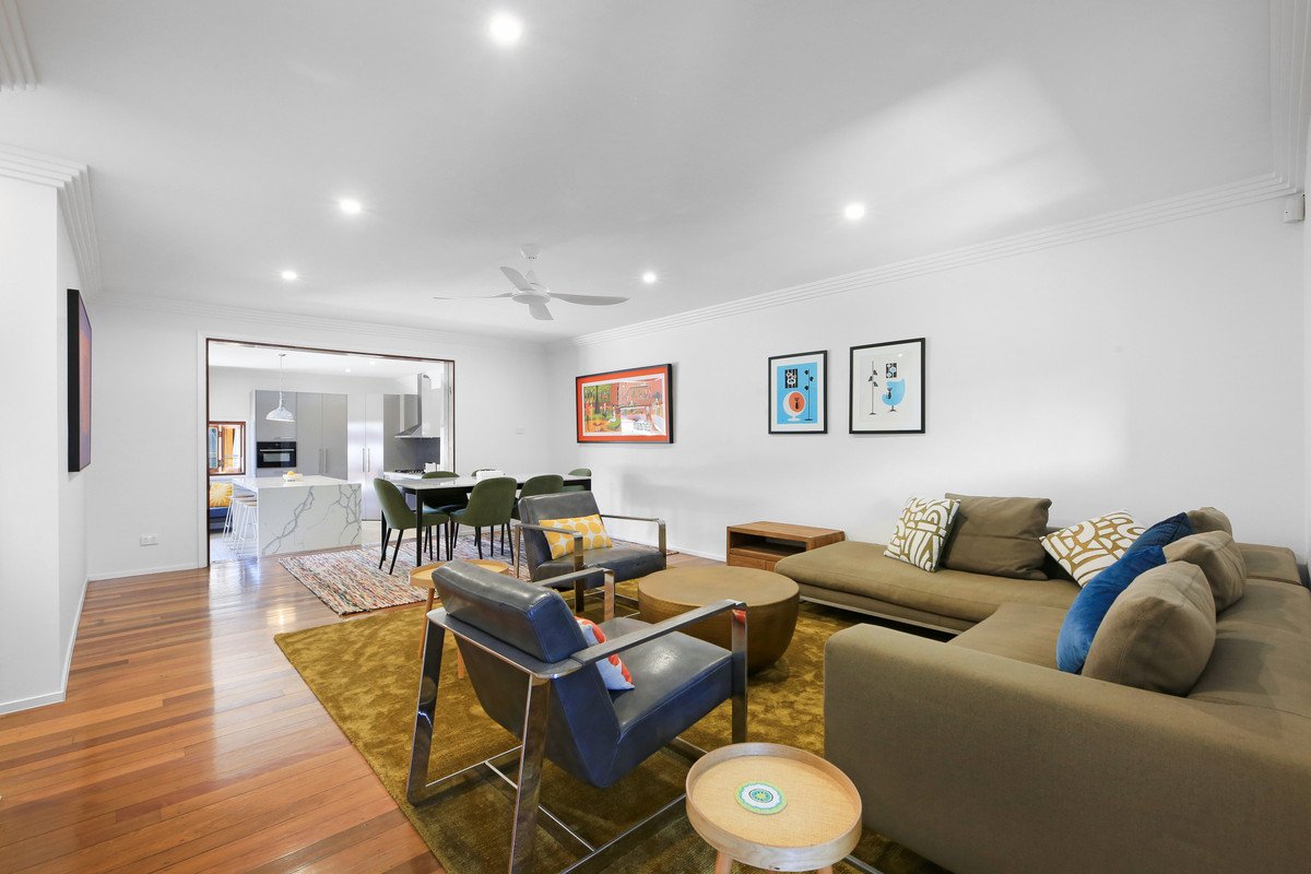16 Joan Street Burleigh Waters 9