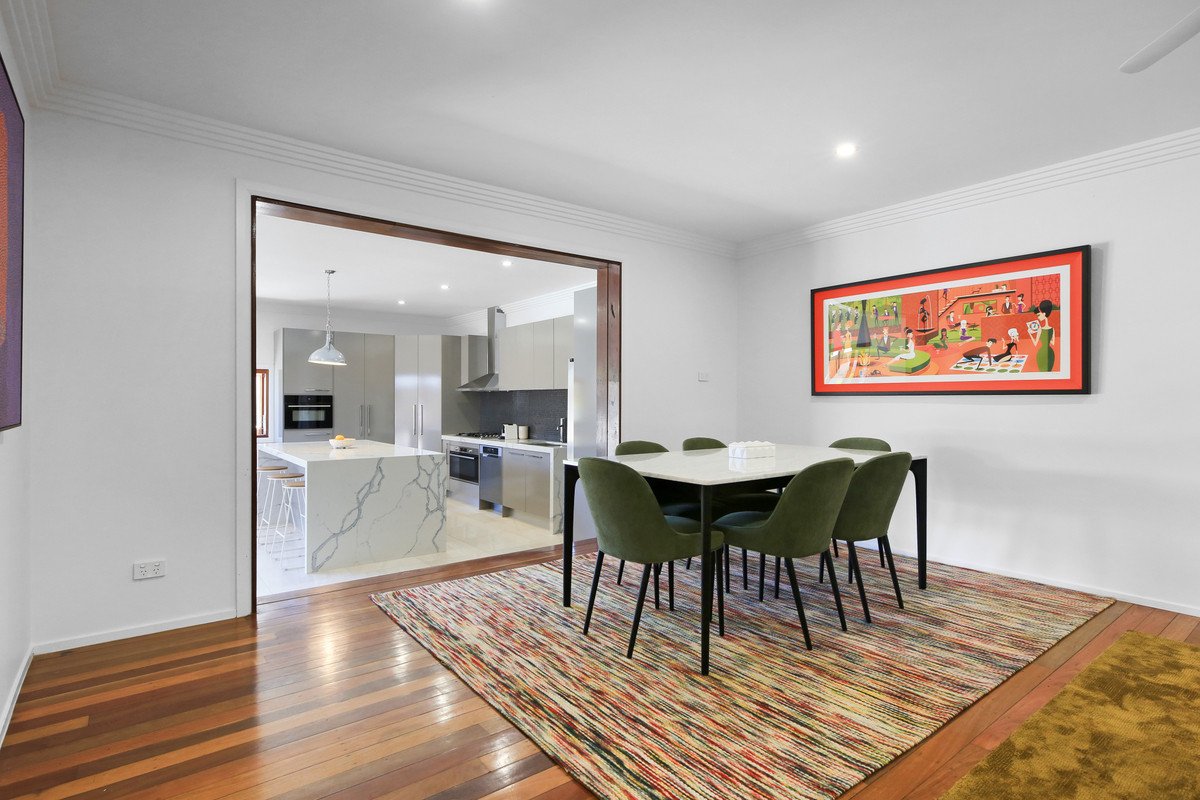 16 Joan Street Burleigh Waters 11