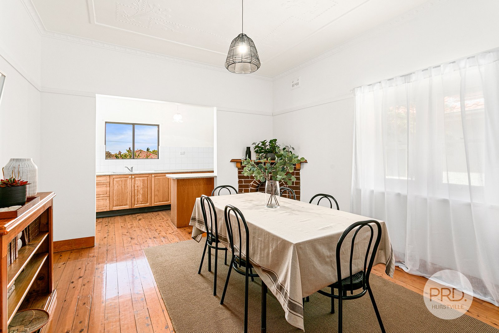 16 John Street HURSTVILLE 4