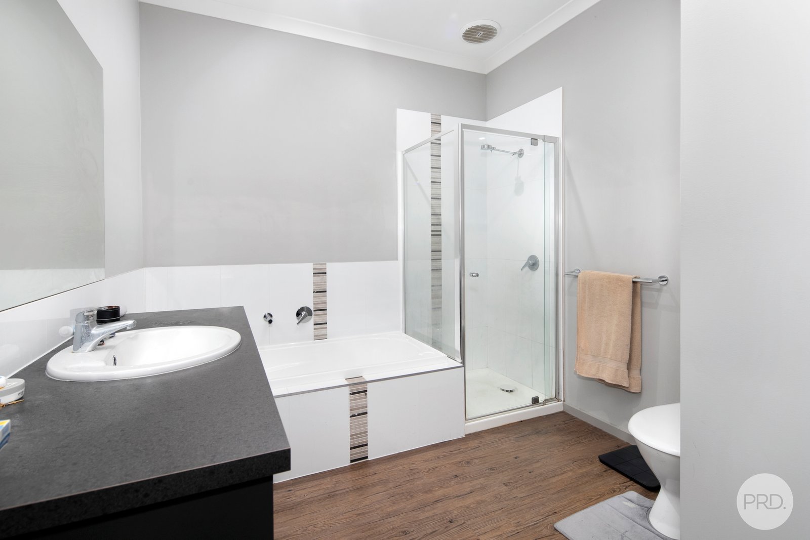 16 Jordy Place BROWN HILL 6