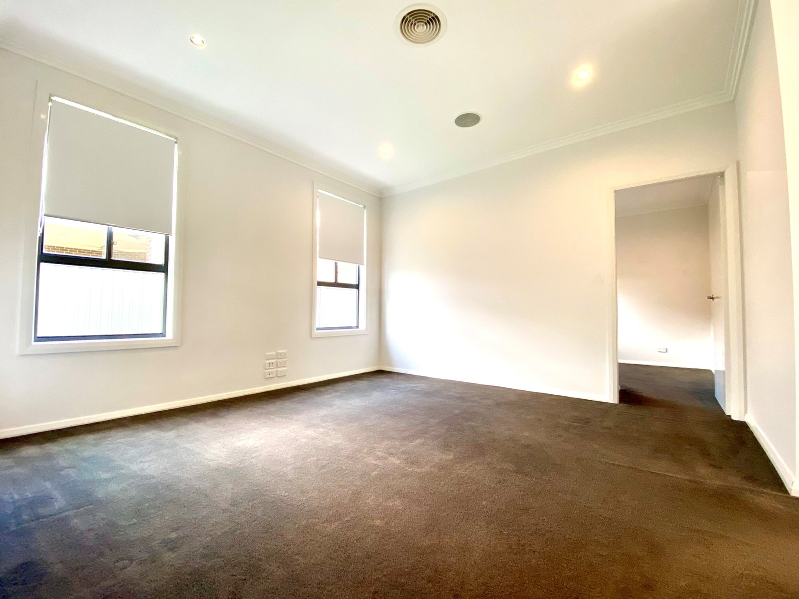 16 Kalinda Place TAMWORTH 14