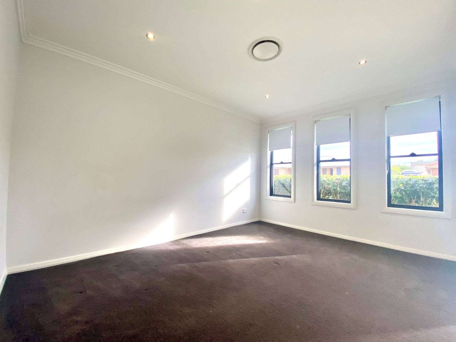 16 Kalinda Place TAMWORTH 19