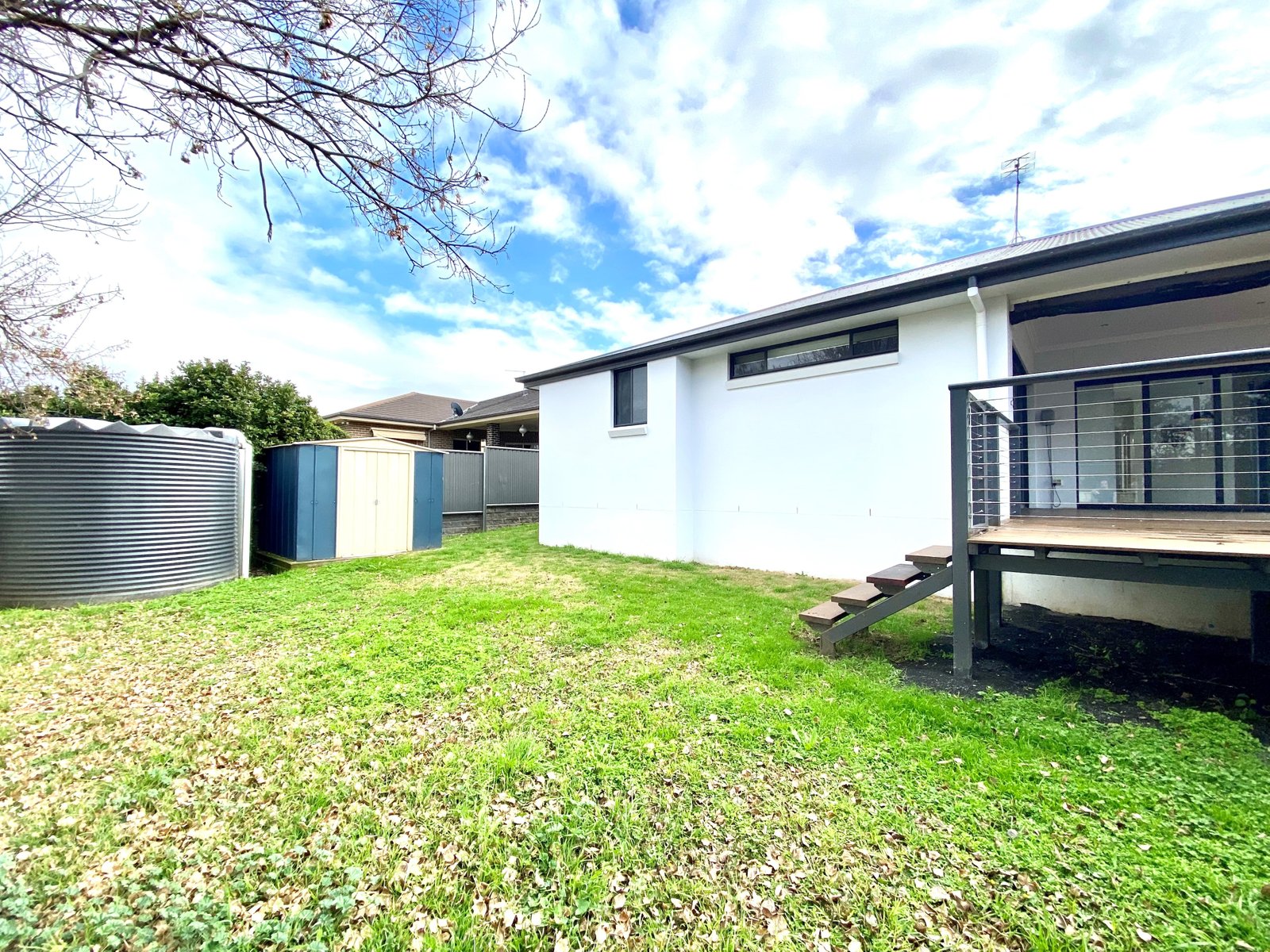 16 Kalinda Place TAMWORTH 27