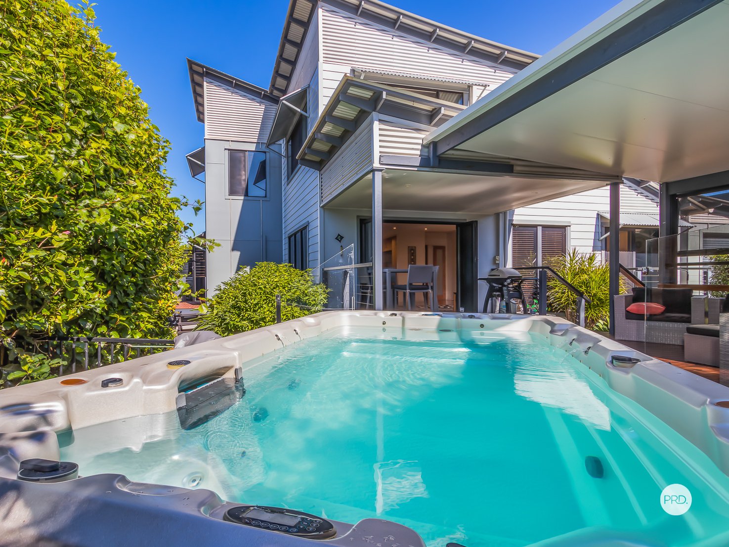 16 KEIRNAN Street REDLAND BAY 3