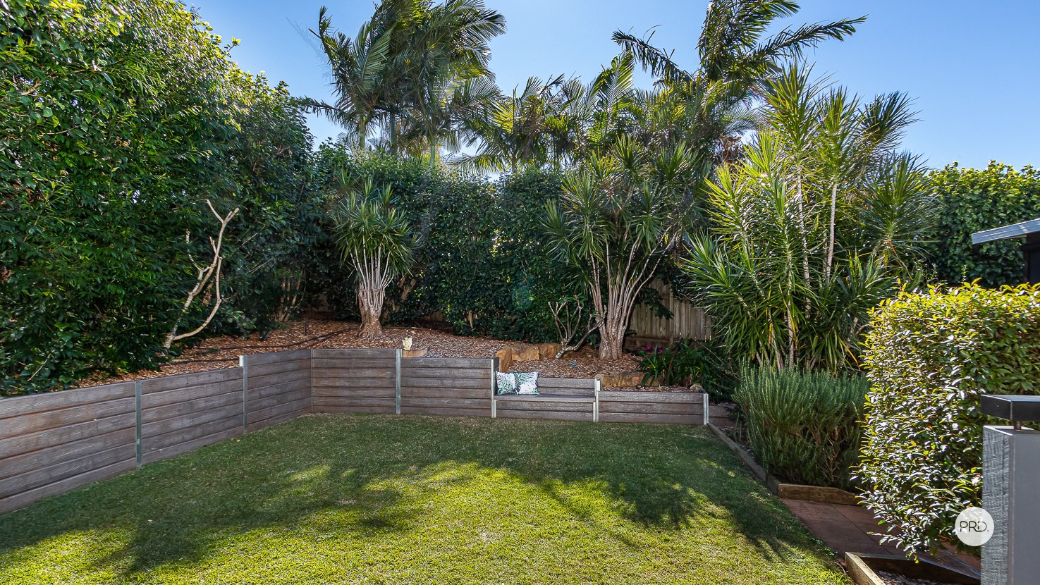 16 KEIRNAN Street REDLAND BAY 8