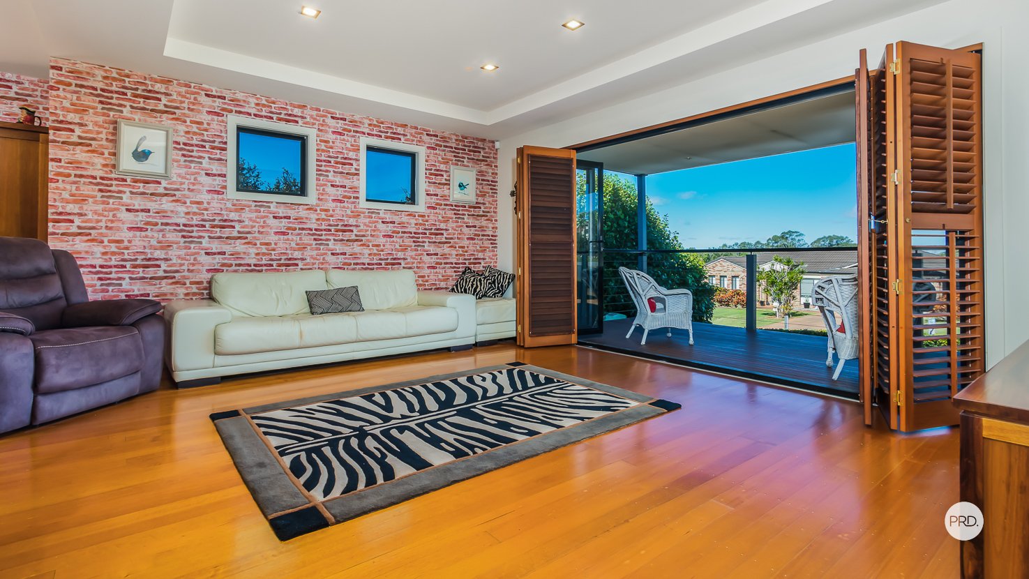 16 KEIRNAN Street REDLAND BAY 12