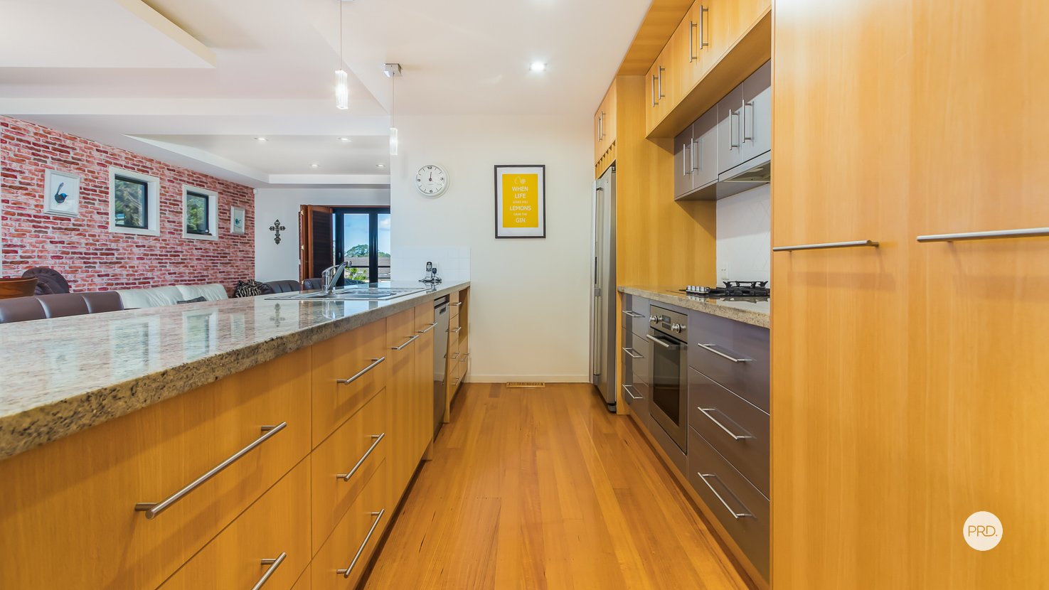 16 KEIRNAN Street REDLAND BAY 14