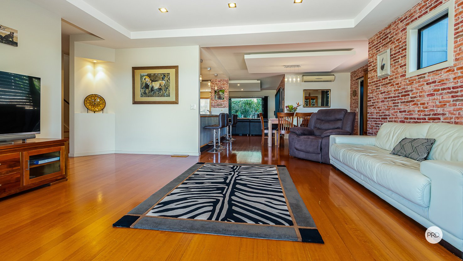 16 KEIRNAN Street REDLAND BAY 16