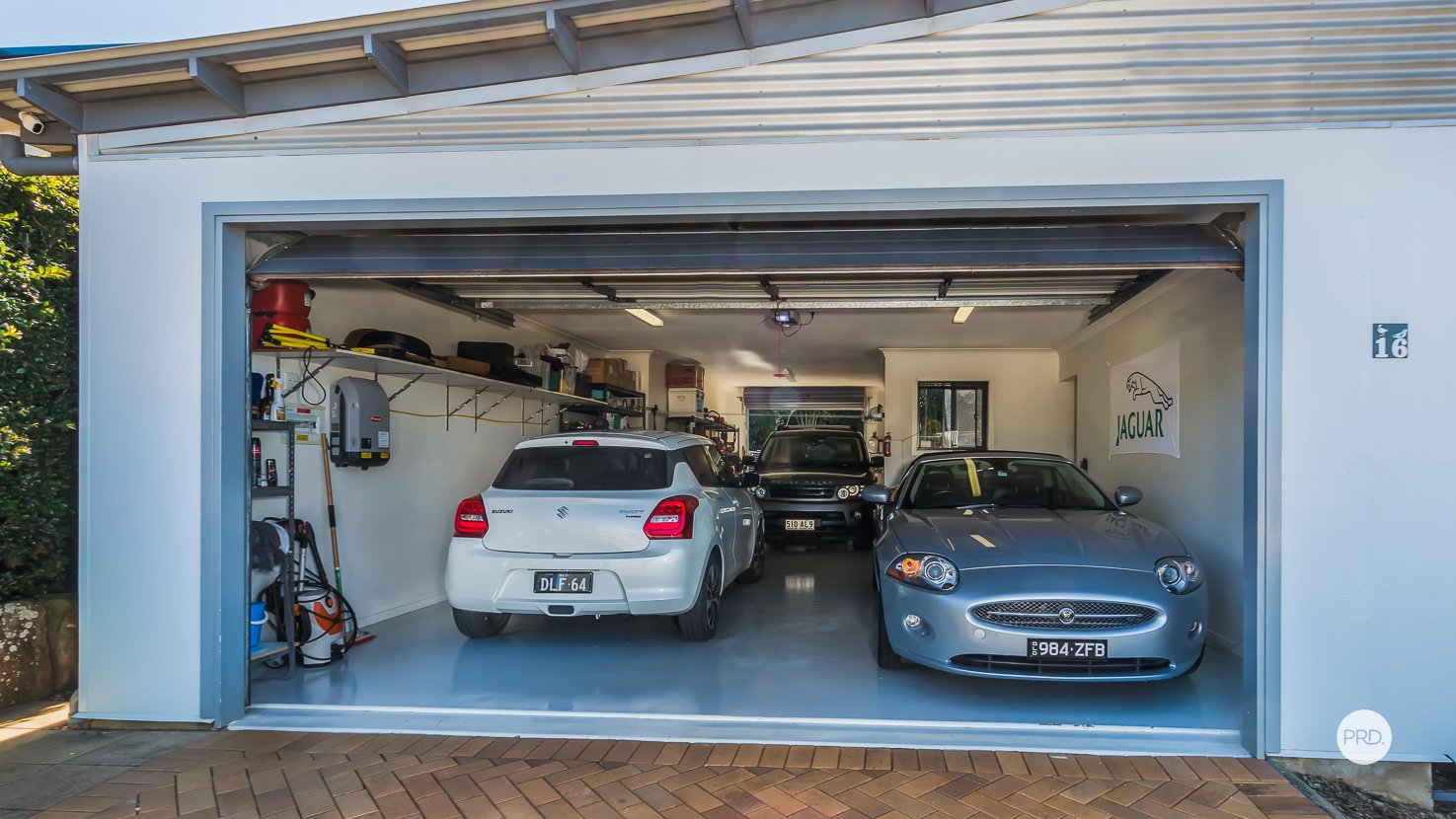 16 KEIRNAN Street REDLAND BAY 19