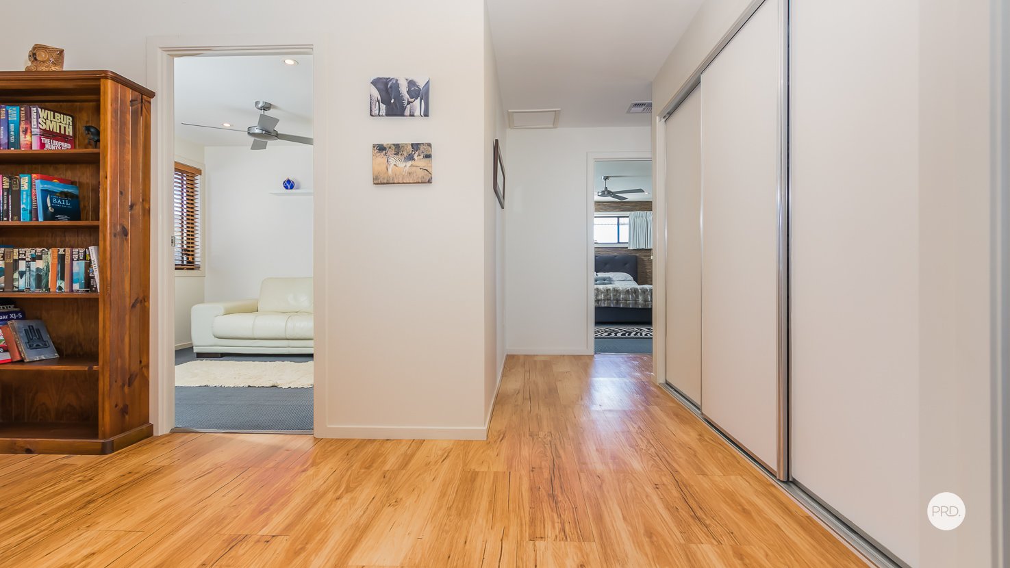 16 KEIRNAN Street REDLAND BAY 27