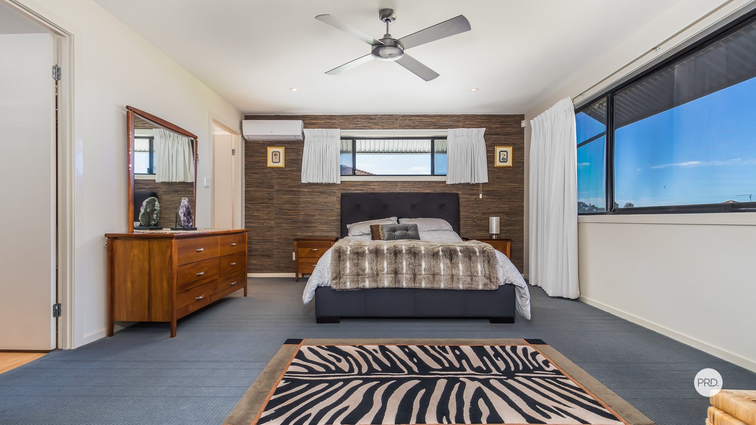 16 KEIRNAN Street REDLAND BAY 33