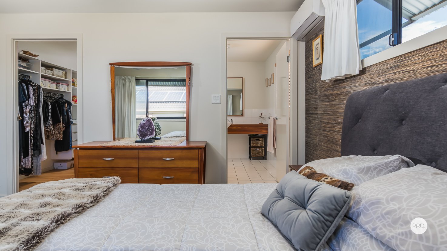 16 KEIRNAN Street REDLAND BAY 34