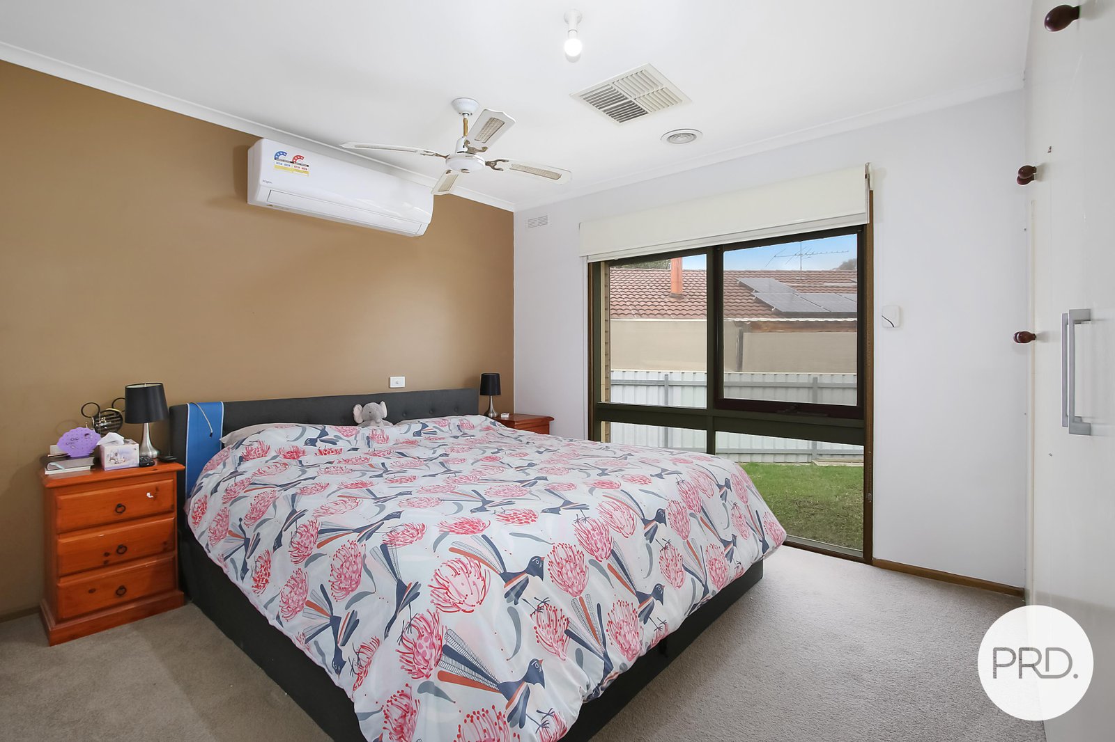 16 Kensington Court THURGOONA 9