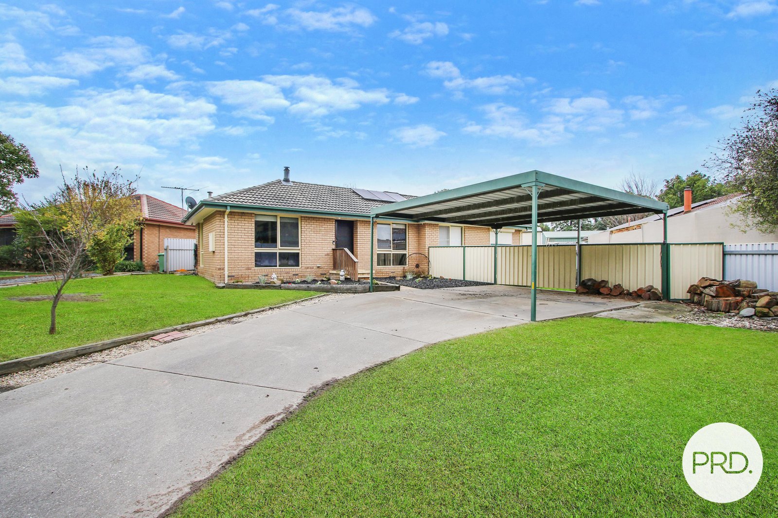 16 Kensington Court THURGOONA 3
