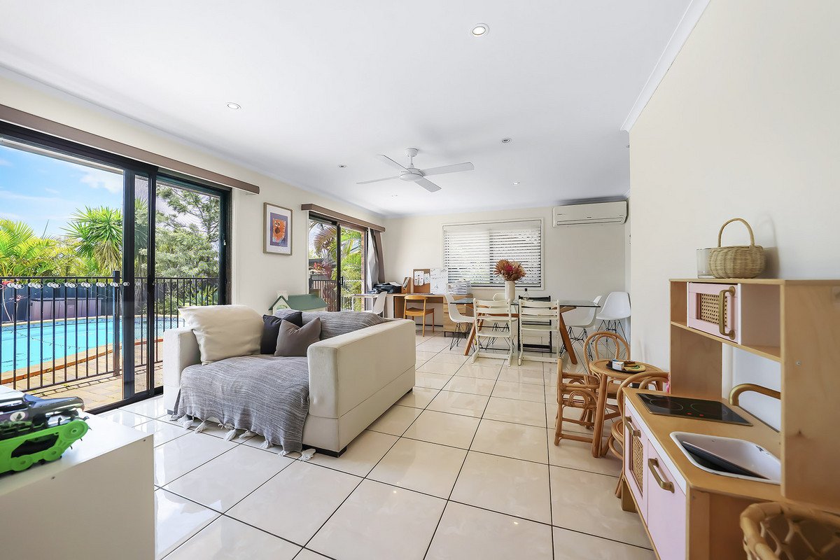 16 Kerria Crescent ASHMORE 7