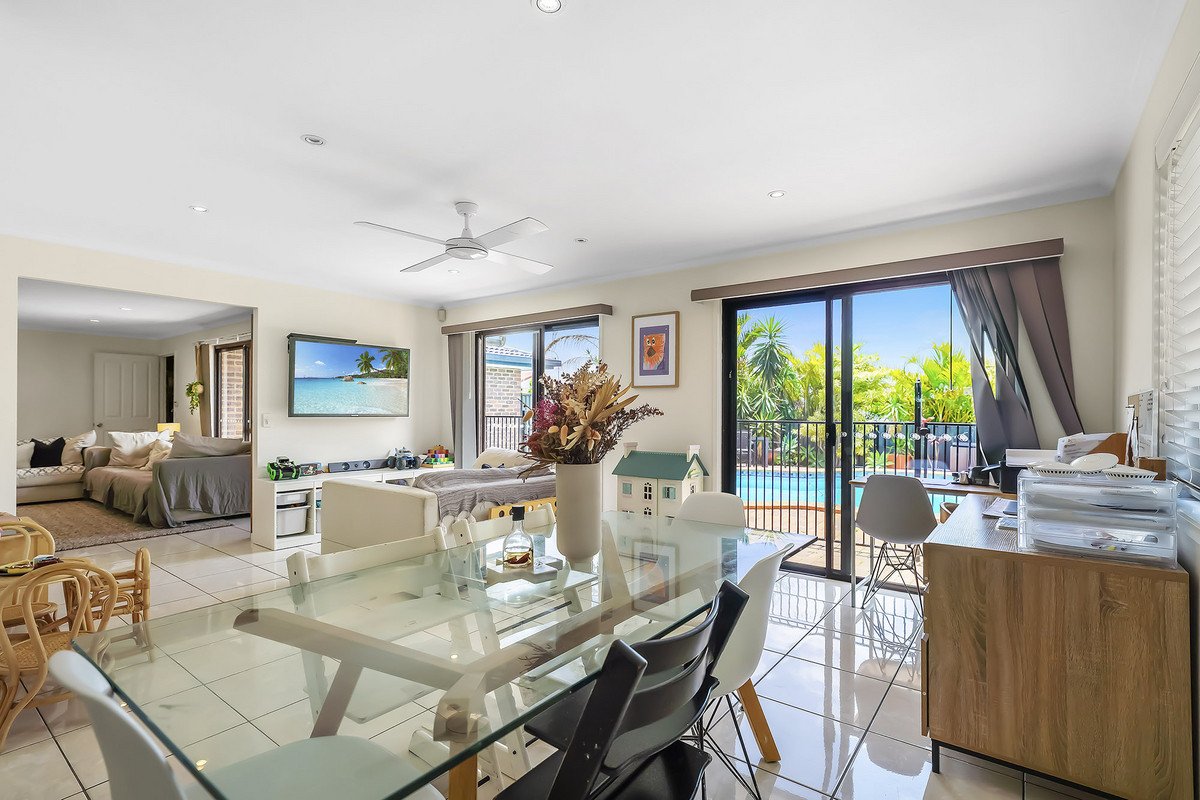 16 Kerria Crescent ASHMORE 8