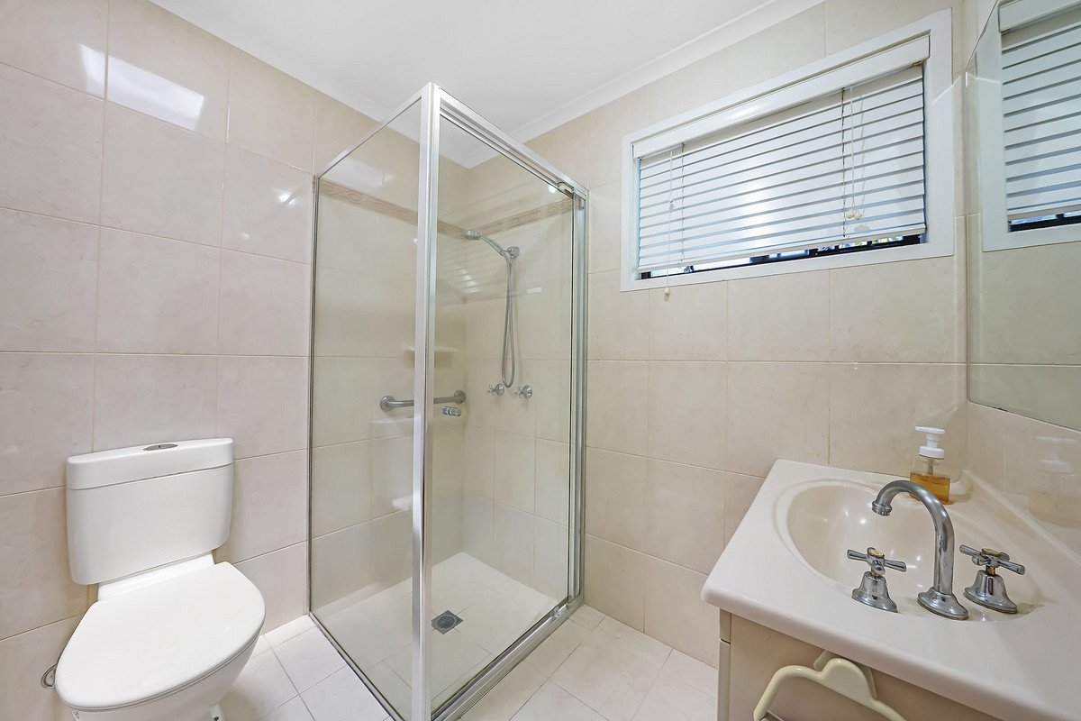 16 Kerria Crescent ASHMORE 12