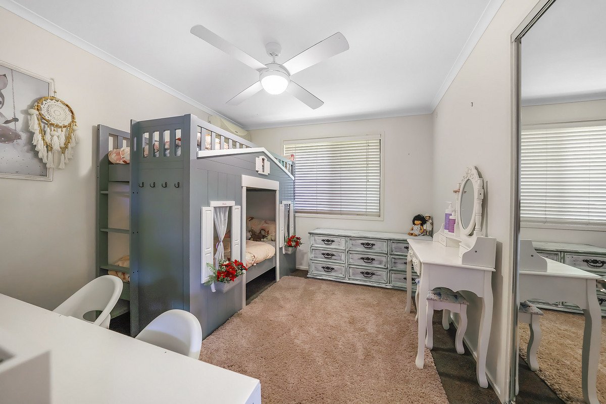 16 Kerria Crescent ASHMORE 14