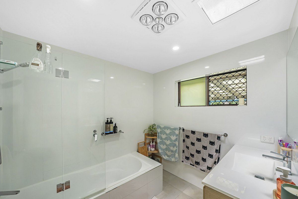 16 Kerria Crescent ASHMORE 15