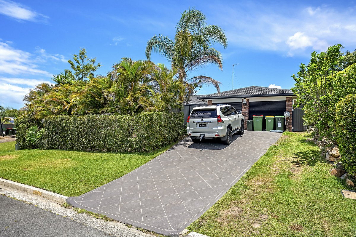 16 Kerria Crescent ASHMORE 16