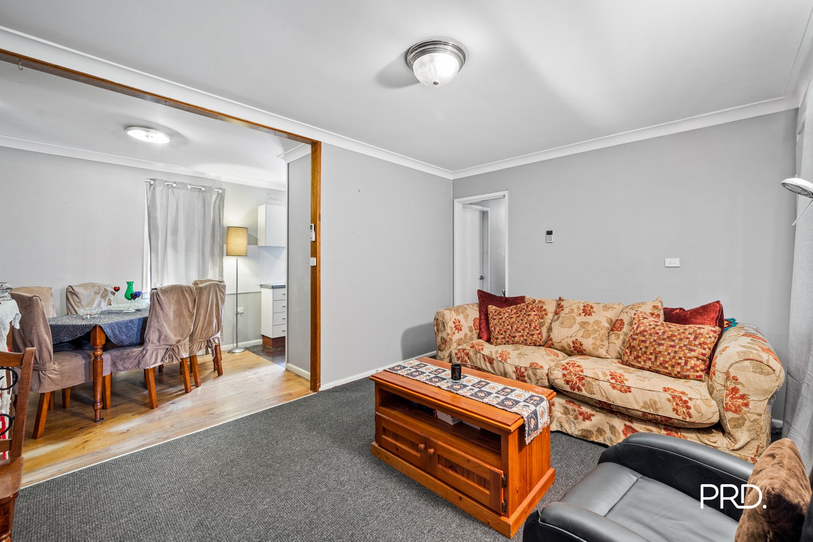 16 Kista Dan Avenue TREGEAR 2