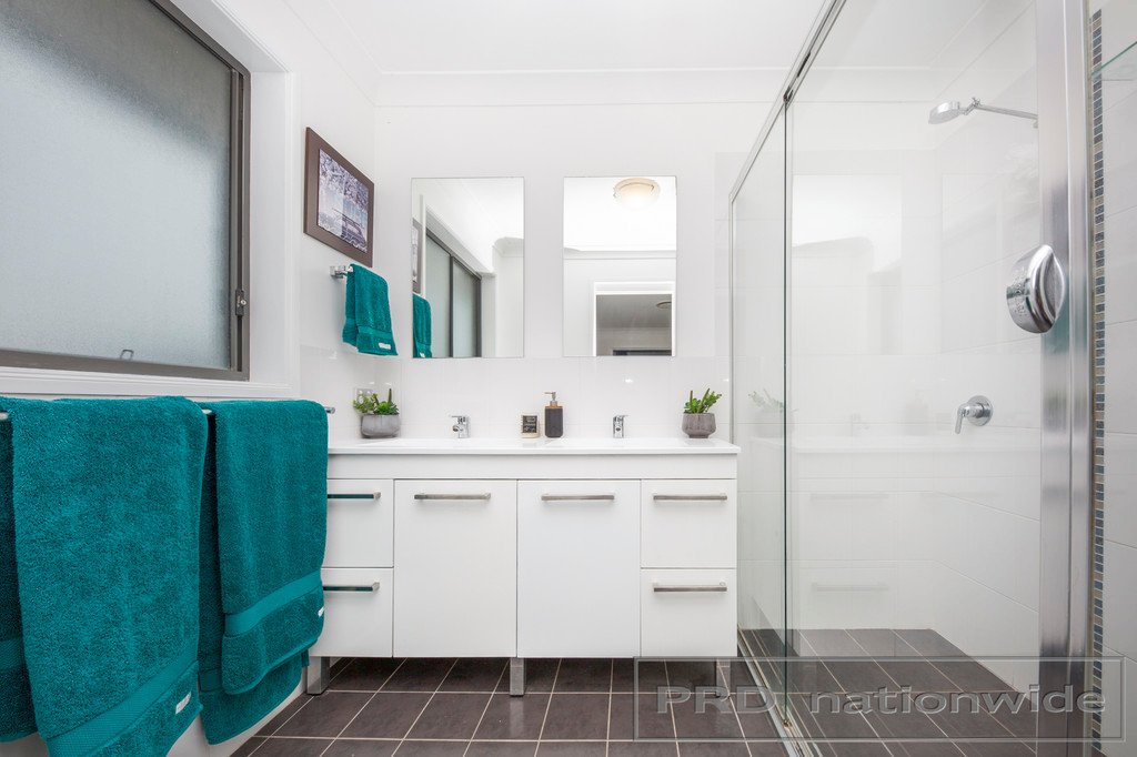 16 Klara Court RUTHERFORD 14