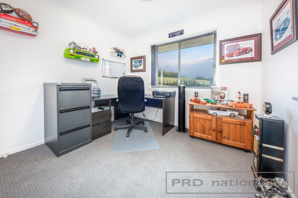 16 Klara Court RUTHERFORD 17