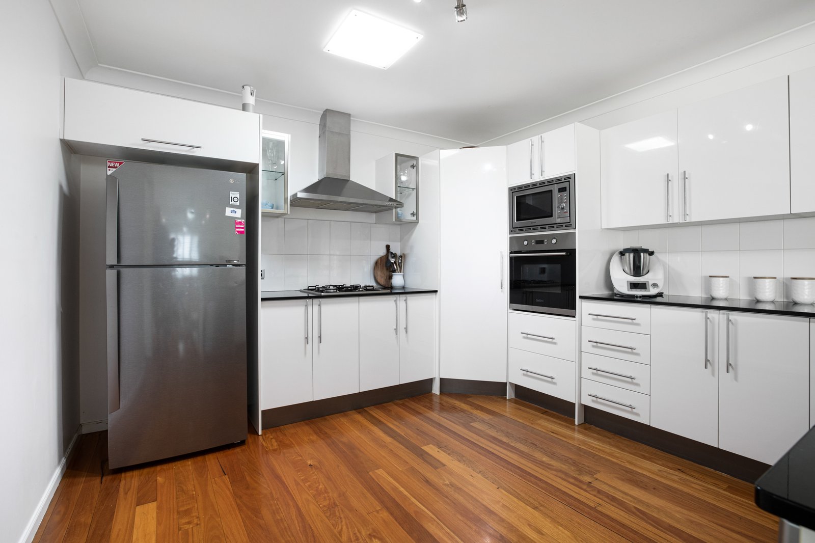 16 Klara Court RUTHERFORD 12
