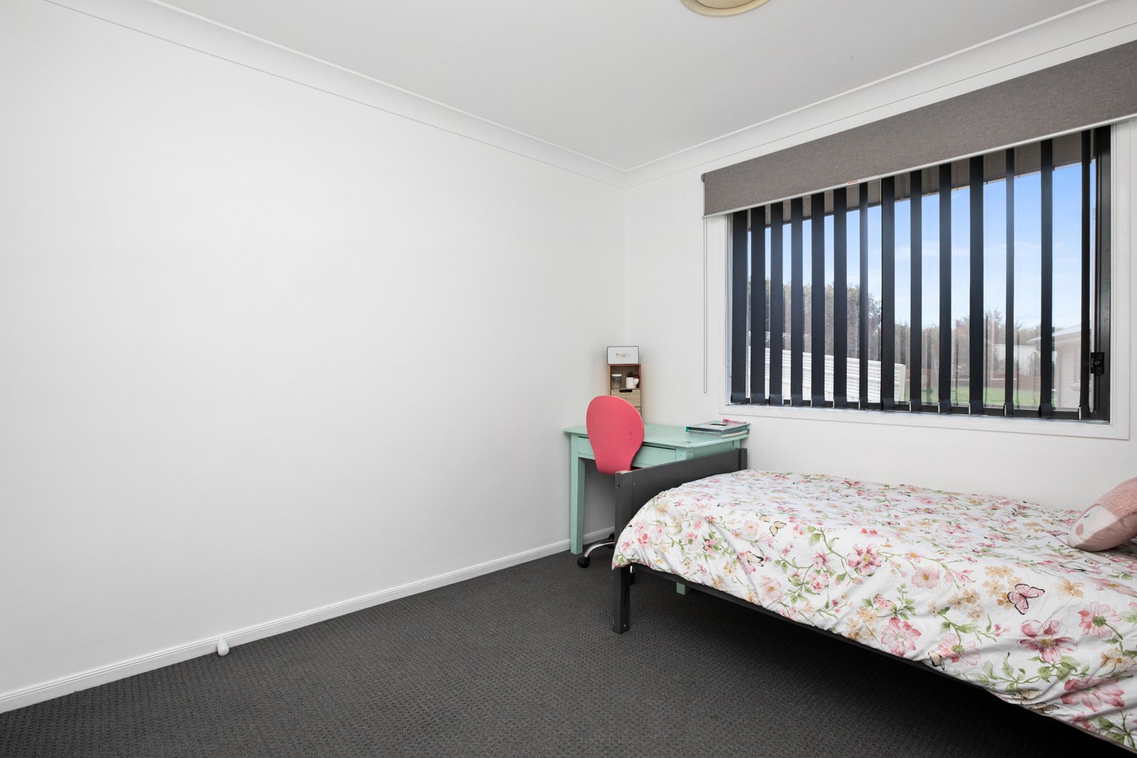16 Klara Court RUTHERFORD 17