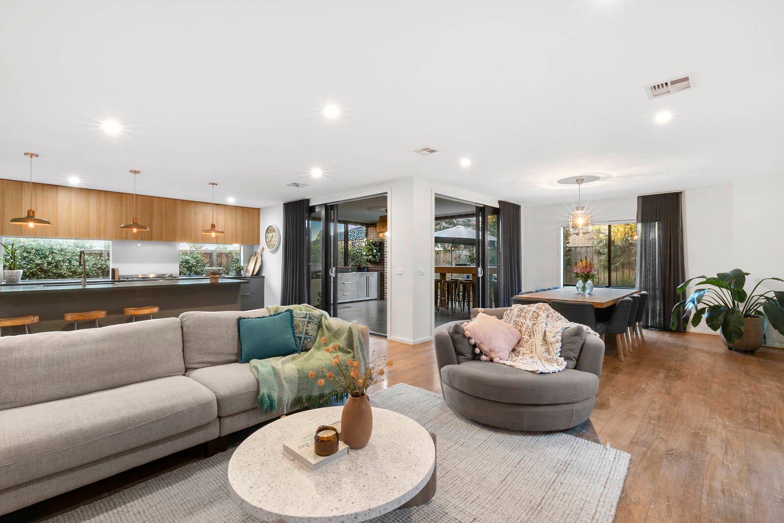 Real Estate and Property in 16 Knowles Grove, Point Lonsdale, VIC