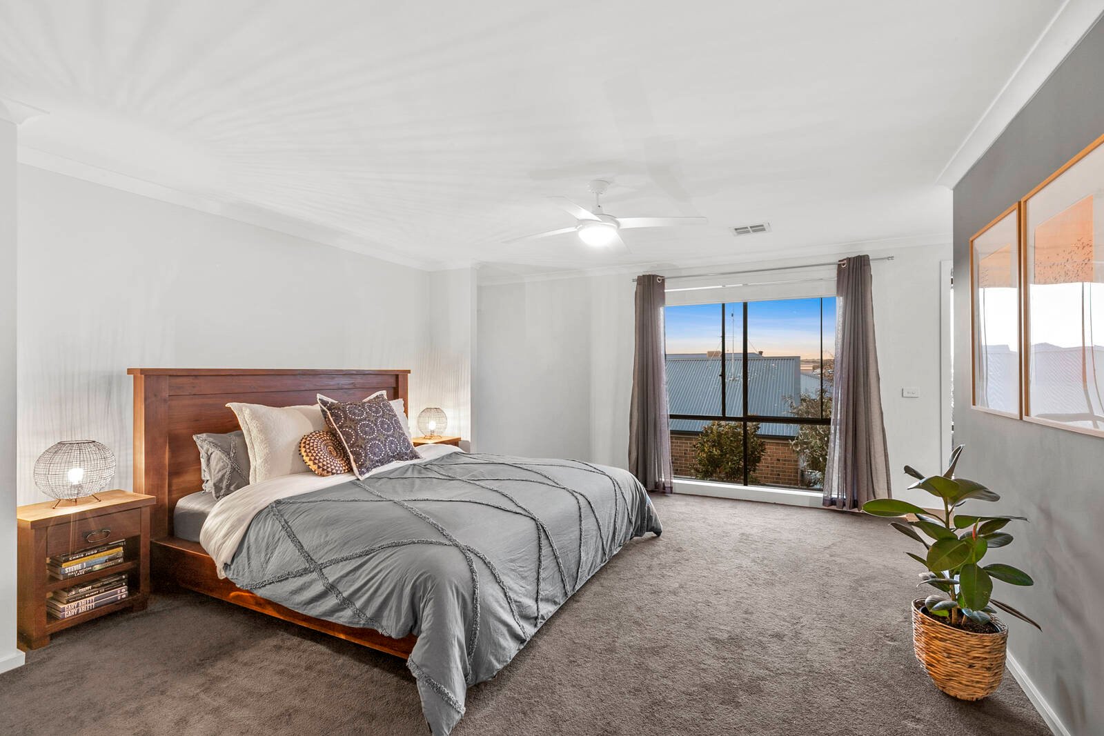 Real Estate and Property in 16 Knowles Grove, Point Lonsdale, VIC