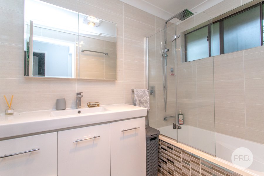 16 Kristine Street WINMALEE 11