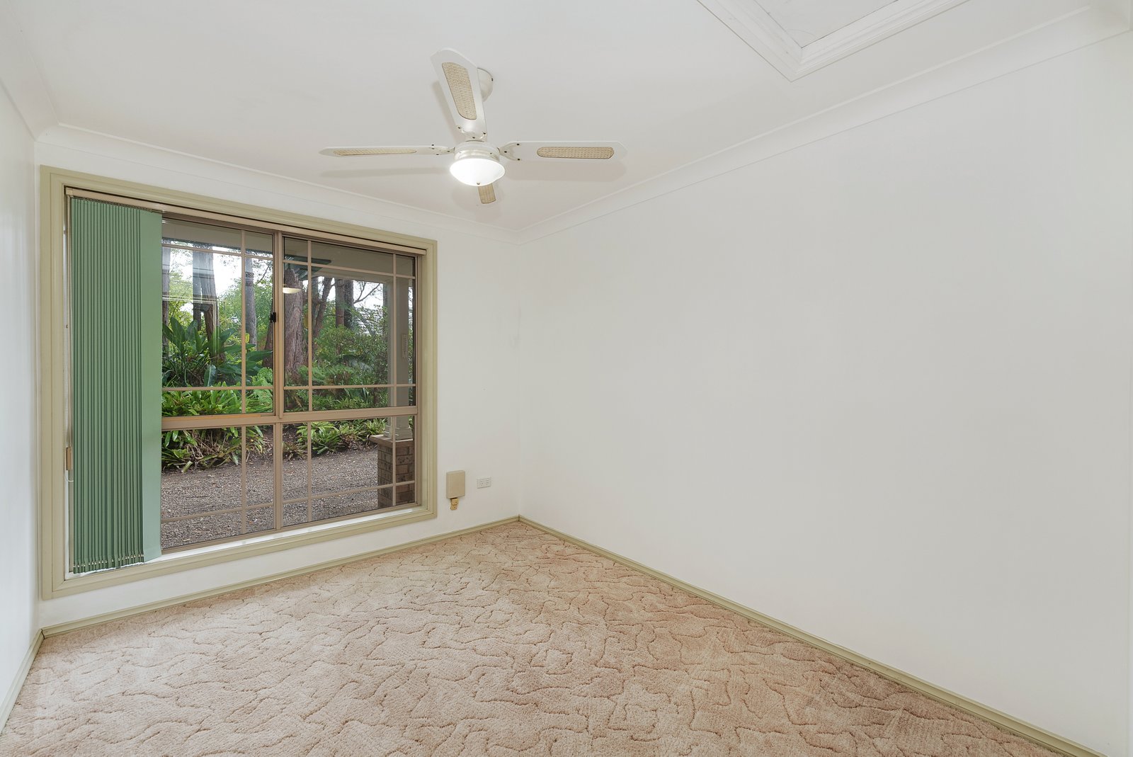 16 Kurnai Close WEST HAVEN 19