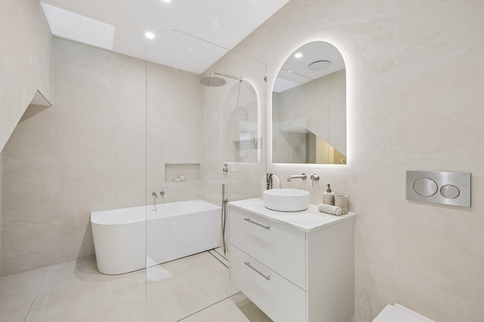 16 Kurnell Street BOTANY 14