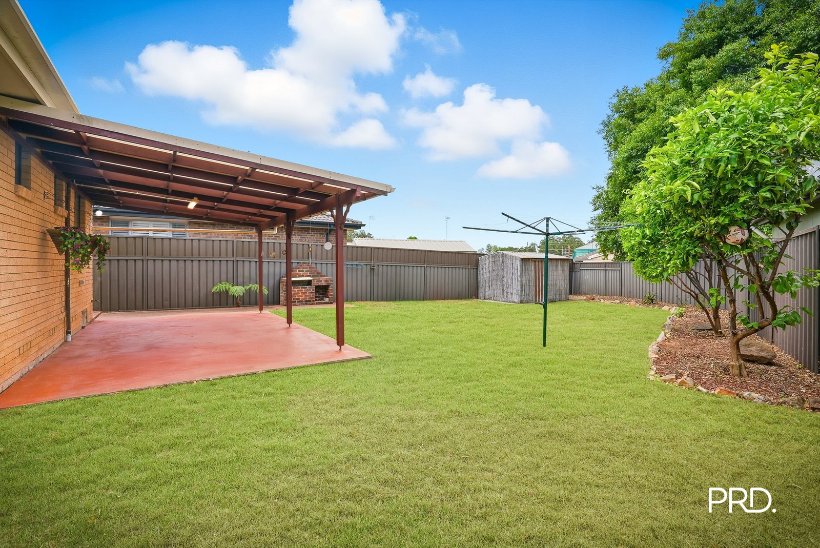 16 Kyre Cres  Emu Plains 9