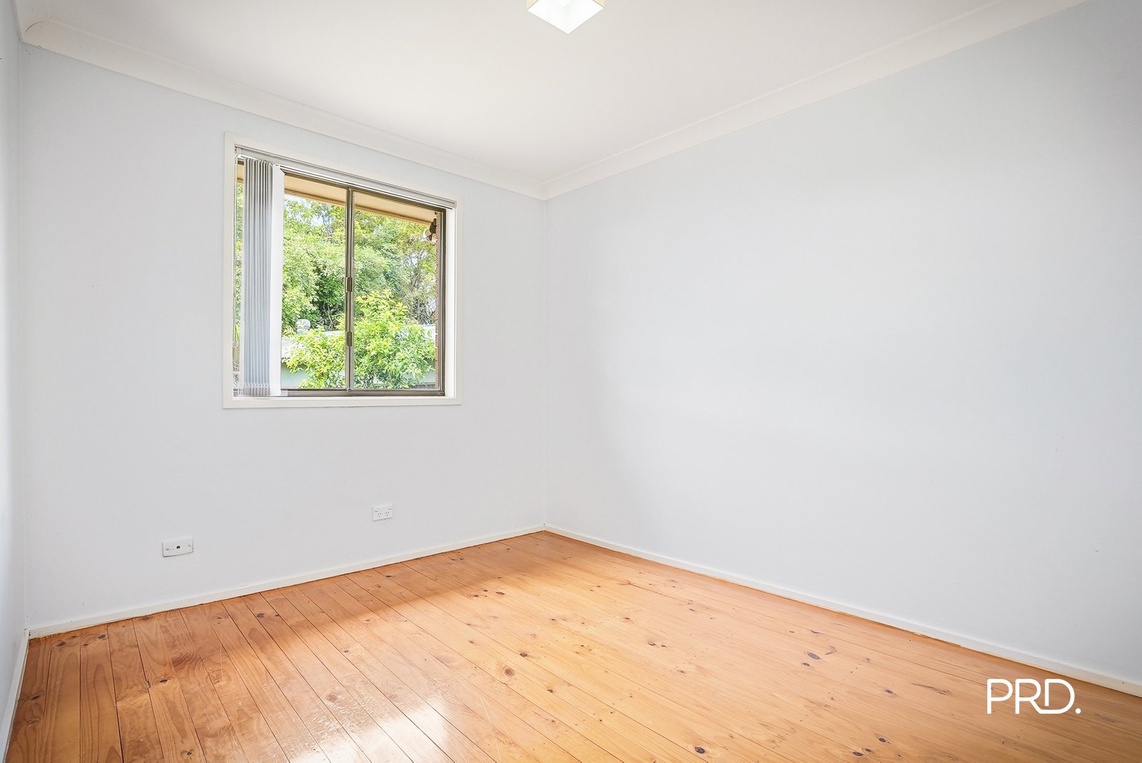 16 Kyre Cres  Emu Plains 5