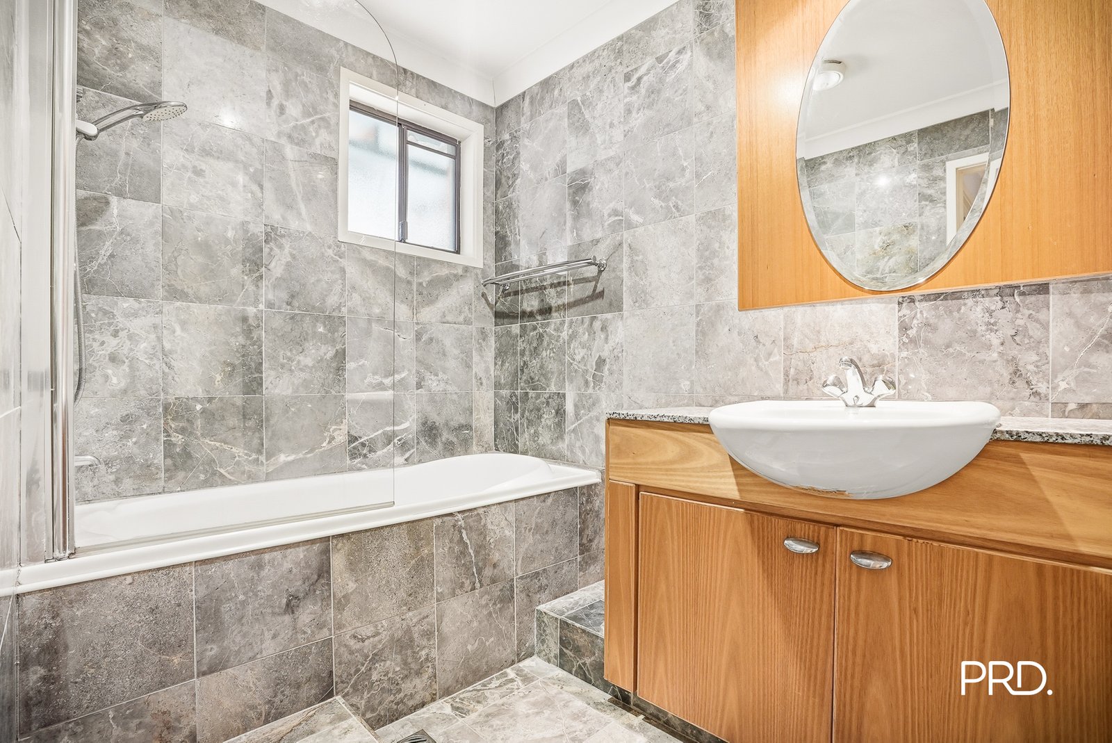 16 Kyre Cres  Emu Plains 6