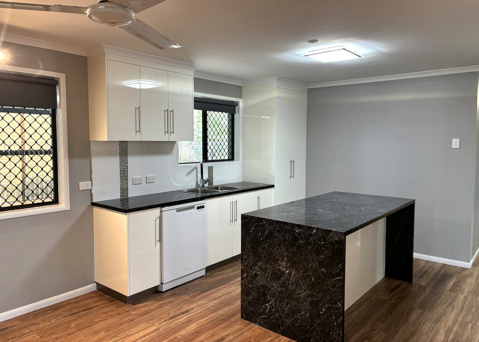 16 Lachlan Street MOUNT PLEASANT 2